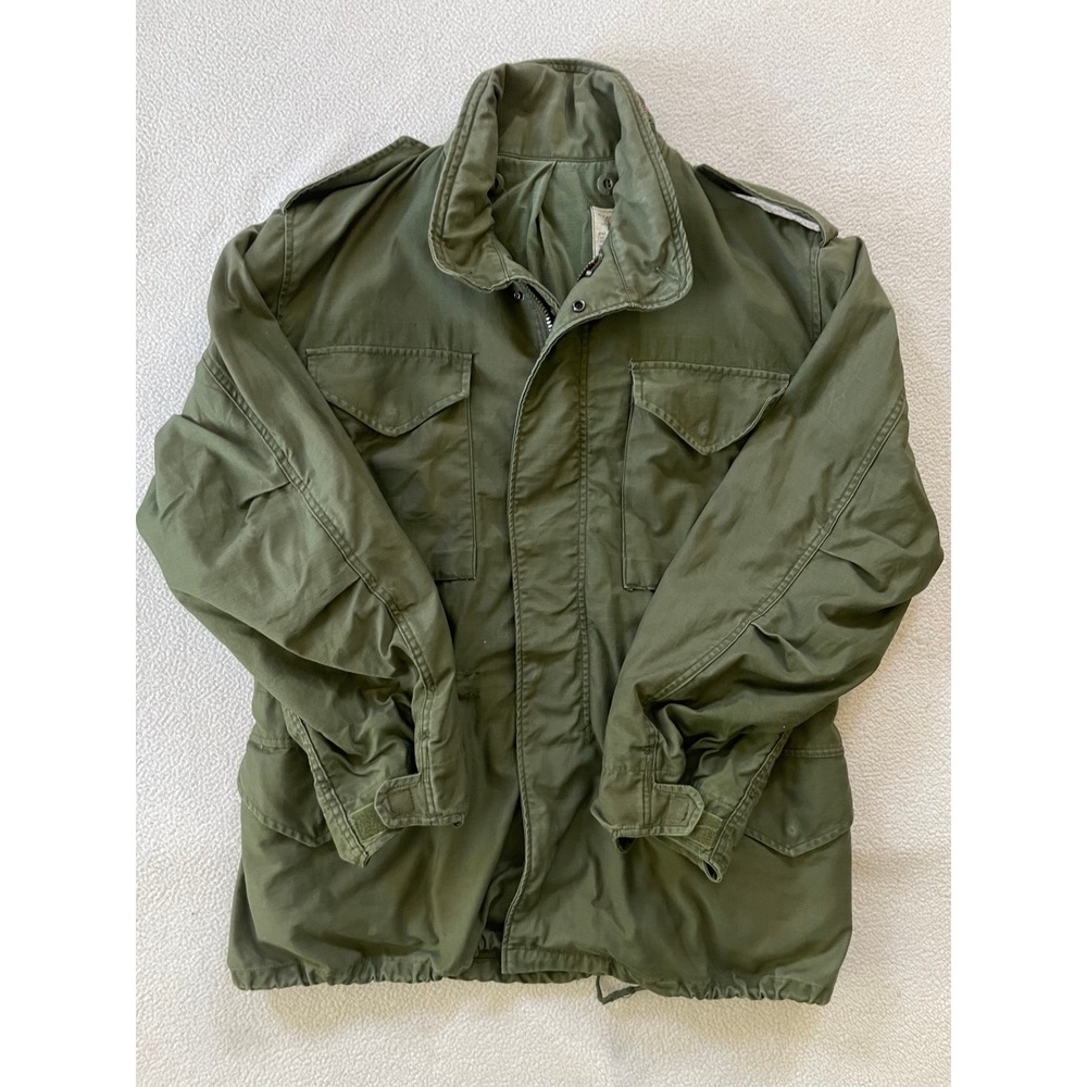 US Military Mens Medium Regular M-65 Field Coat Olive Green OG-107 1982 Vintage